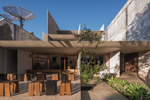 Locaāhands Dining Club