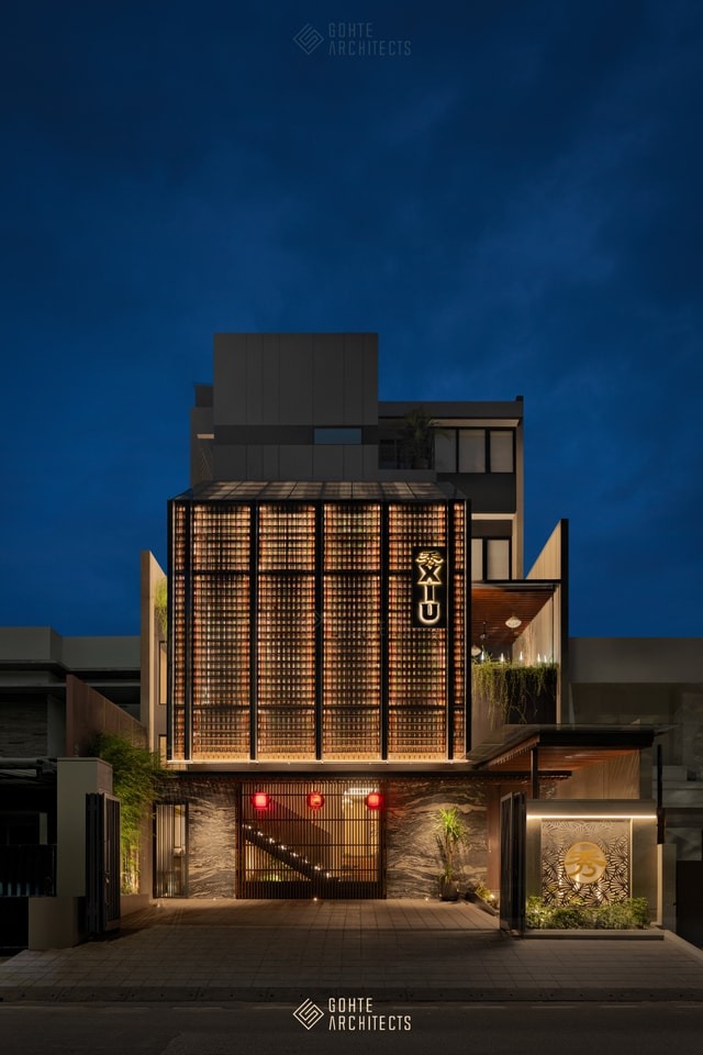 XIU Dining & Lounge