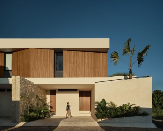 Tapa Villa
