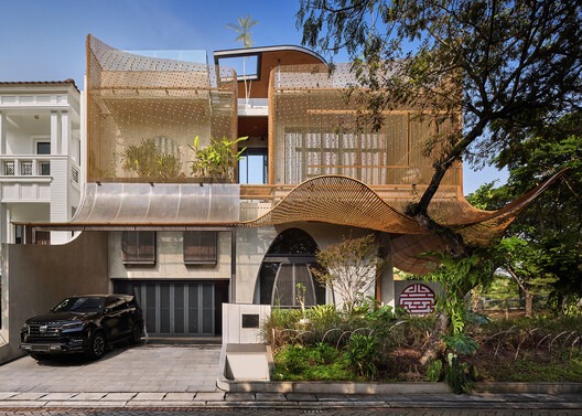Lumintu House