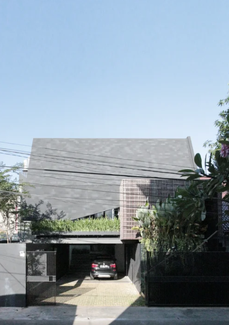Ciniru House