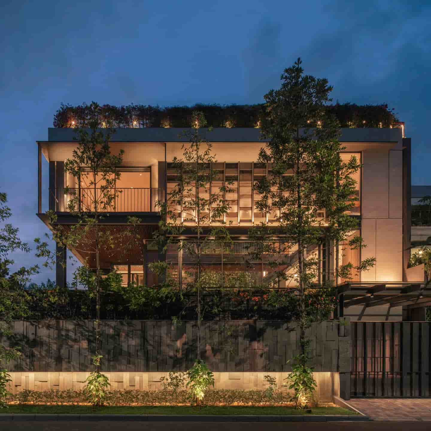 D-House